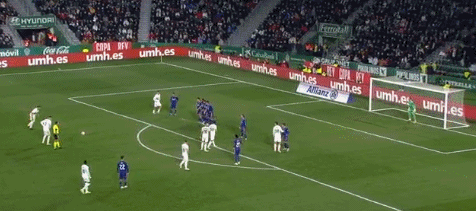 文班：我一直在施压请战 我们的问题是打任何对手都势均力敌